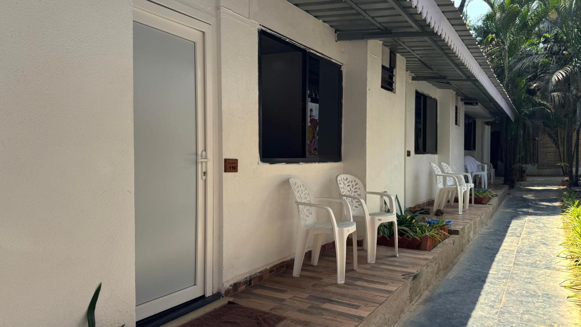 Royal Touch Beach Huts بالوليم المظهر الخارجي الصورة