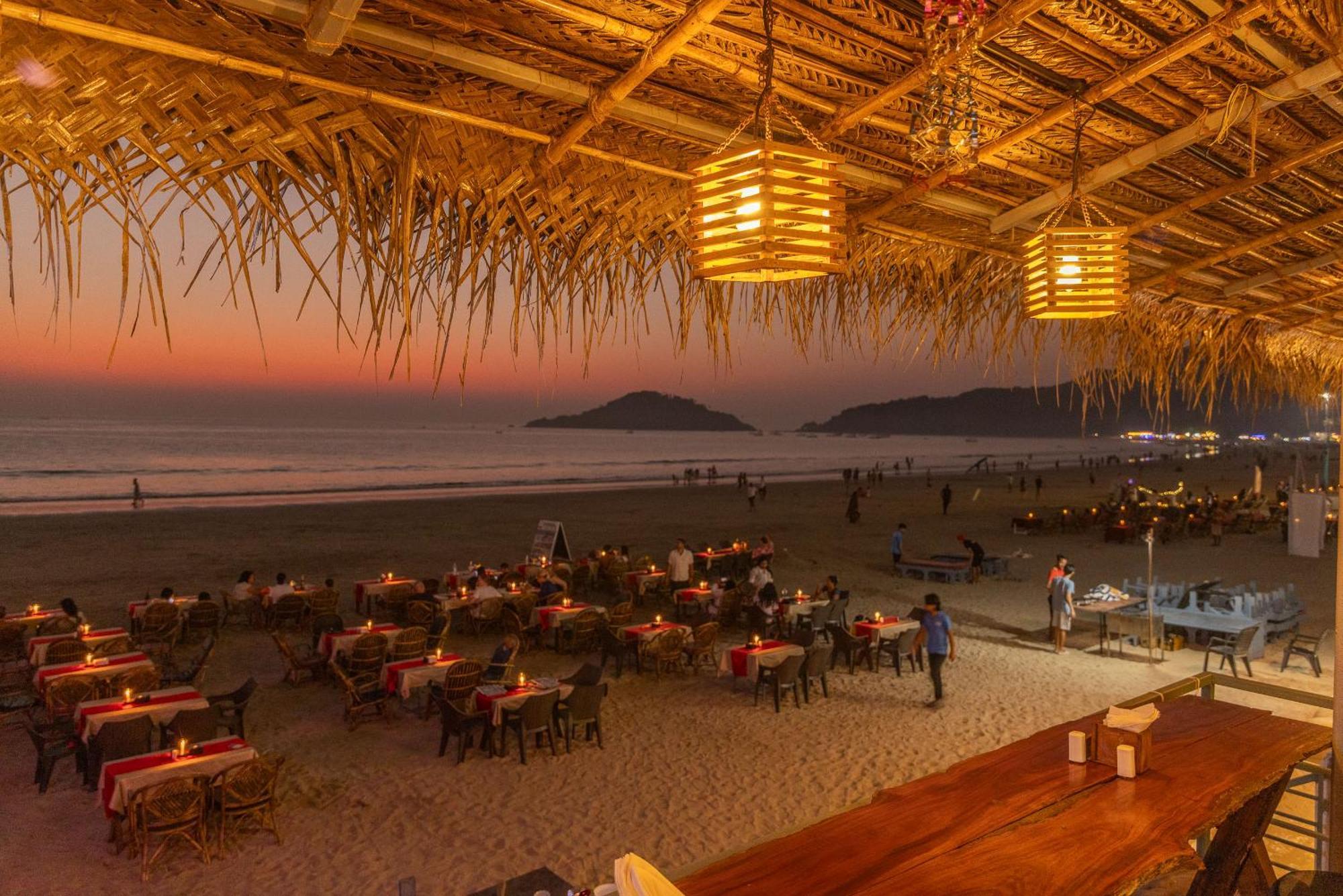 Royal Touch Beach Huts بالوليم المظهر الخارجي الصورة